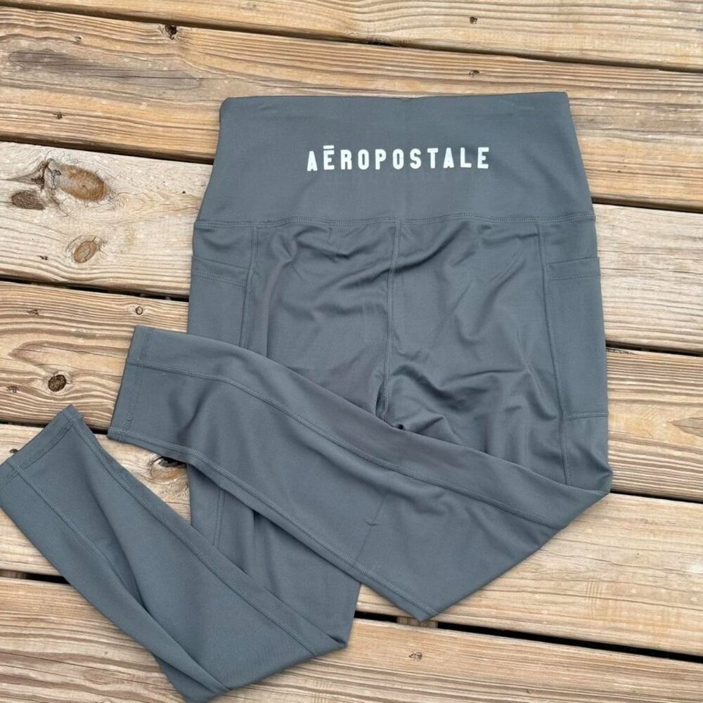 ✨ Aeropostale Sport Gray Performance Leggings Size L NWT 3108